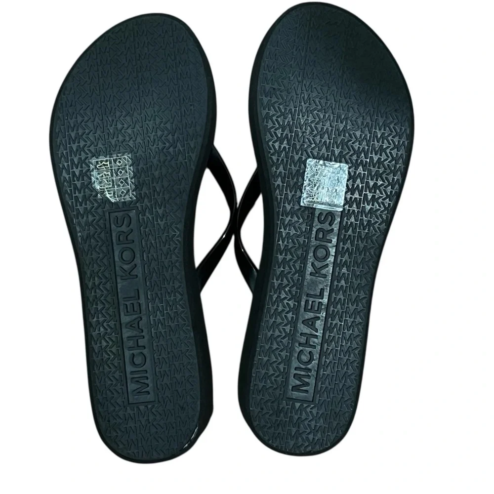 NEW Michael Kors Bedford Flip Flops Sandals
